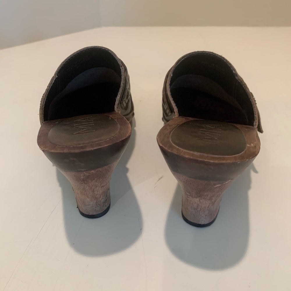MIA Clogs - Picture 3 of 5